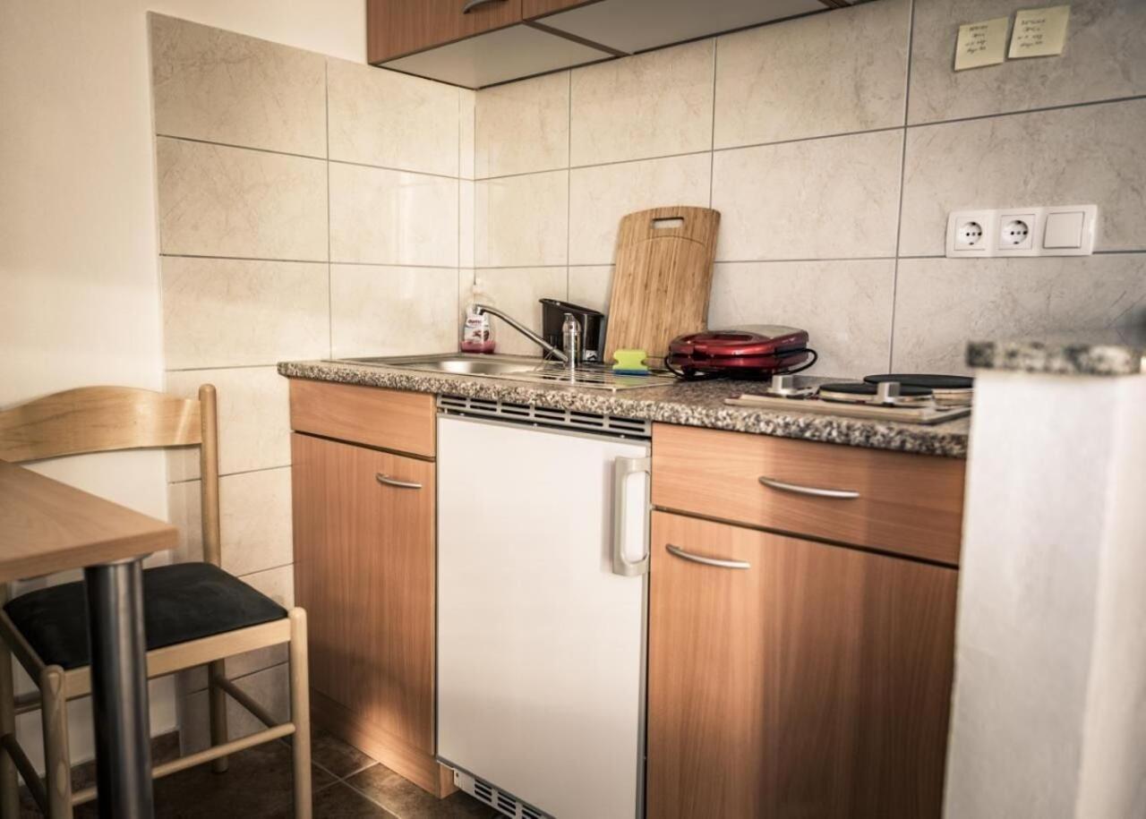 Apartment Toma Lukovo Sugarje Exterior photo